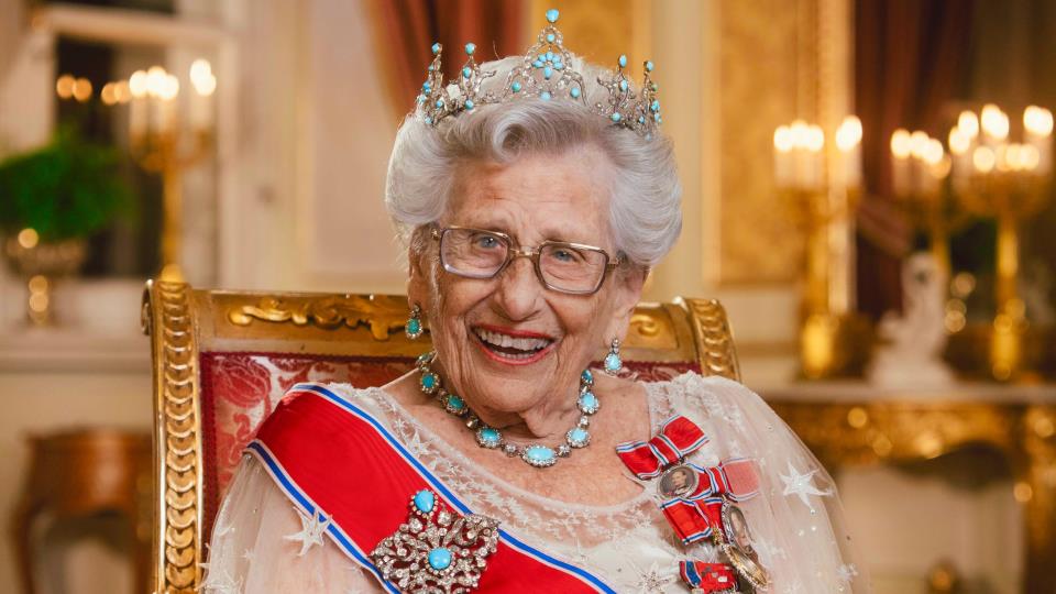 Lenke til artikkel: Til minne om Prinsesse Astrid, Fru Ferner